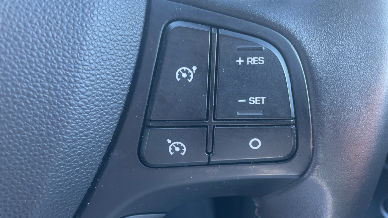 Hyundai i10 1.0 SE 5dr Petrol Hatchback